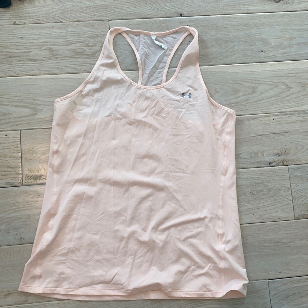 UnderArmor women’s heat gear tank top.